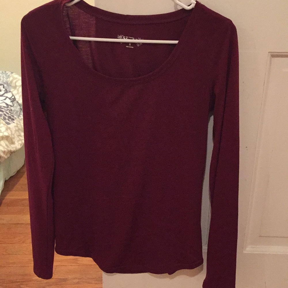 Basic maroon full sleeved tee